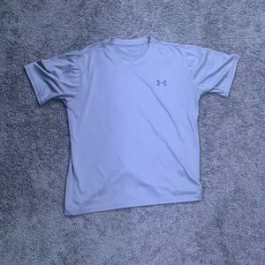 Grey under armor tee